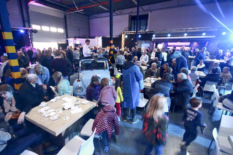Personeelsfeest op het eigen bedrijf organiseren Personeelsfeest op het eigen bedrijf organiseren