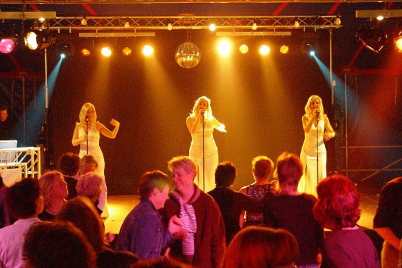 Bedrijfsfeest op eigen locatie organiseren Bedrijfsfeest op eigen locatie organiseren