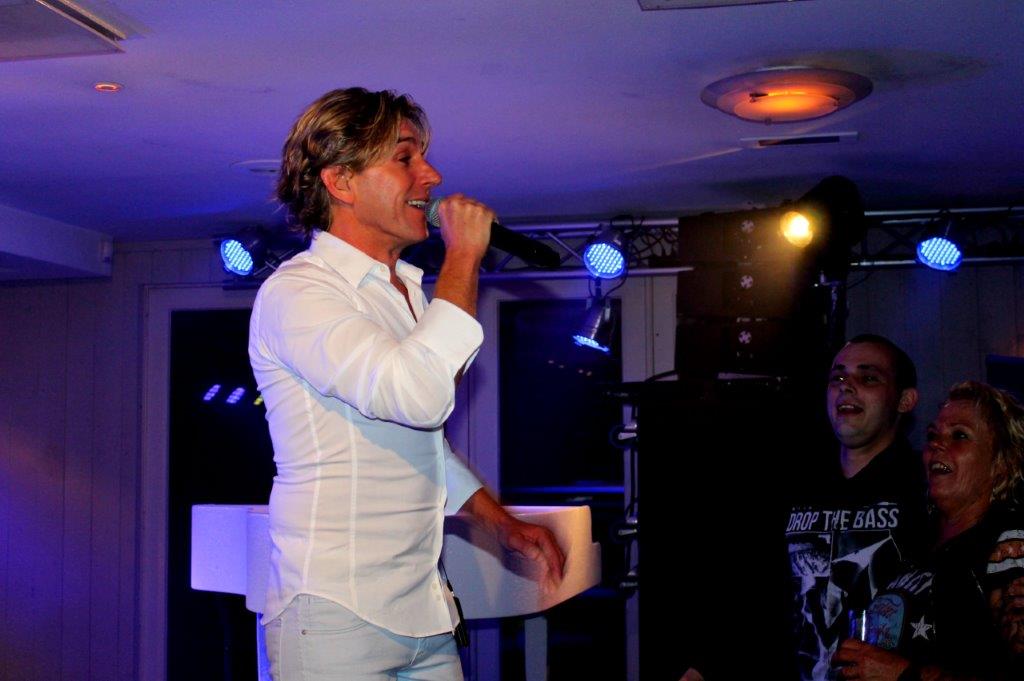 Personeelsfeest op het eigen bedrijf organiseren Personeelsfeest op het eigen bedrijf organiseren