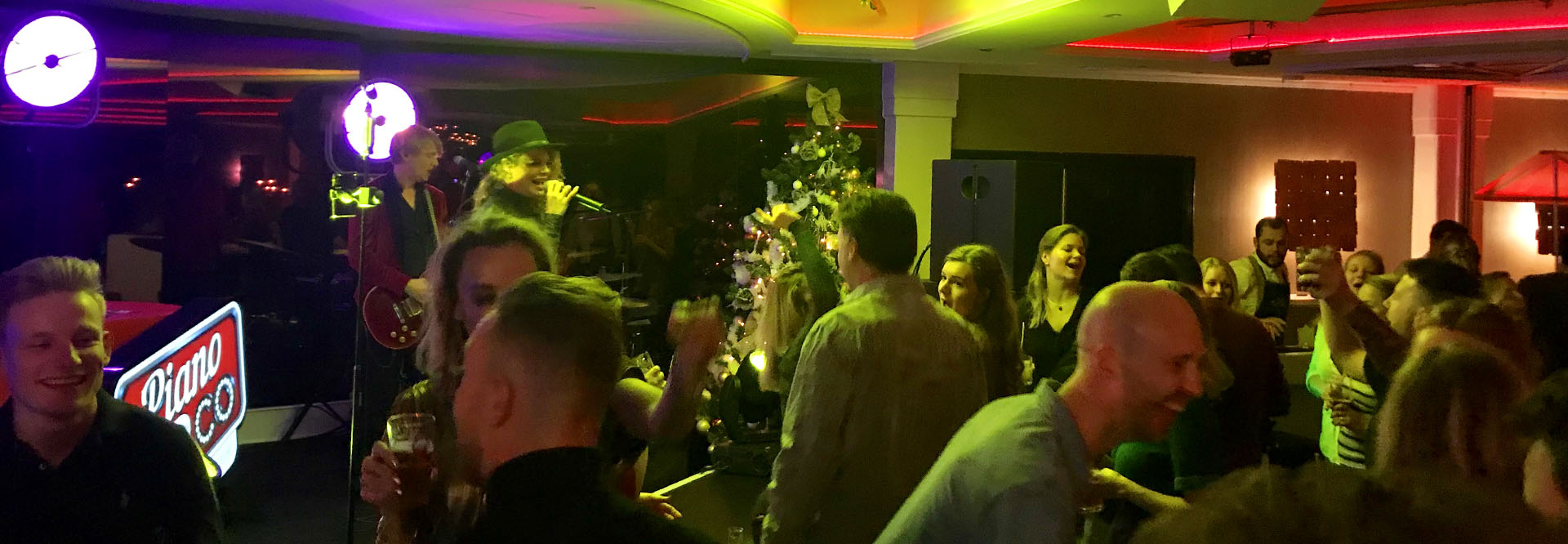 Eindejaarsfeest met Crazy Piano's Eindejaarsfeest met Crazy Piano's