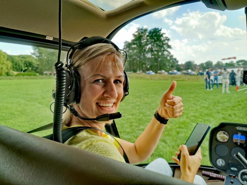 Jubileum dagprogramma In het Veld Groep met helikopter vliegen
