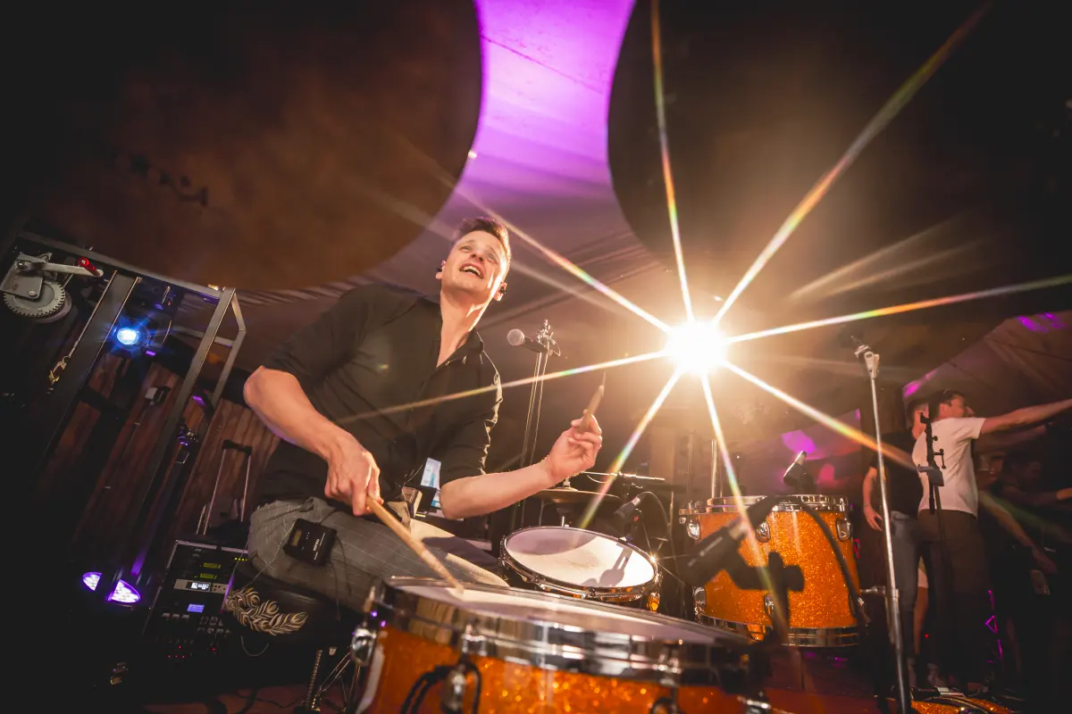 Festivalley: bedrijfsfestival ter ere van 25 Jarig bestaan Ictivity (jubileumfeest)