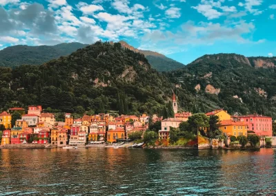 Een rondvaart over het meer mag niet ontbreken in uw programma: zo brengen we uw gasten samen