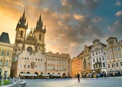 De oude kathedraal met haar fraaie plein en horeca