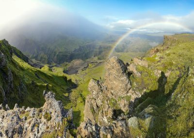 Vooral de natuur rondom Reykjavik is indrukwekkend