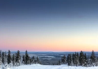 Een rustgevend uitzicht in het Finse en Zweedse deel van Lapland
