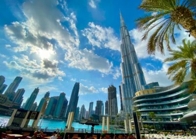 Maken we samen een groepsfoto op deze plek in Dubai?